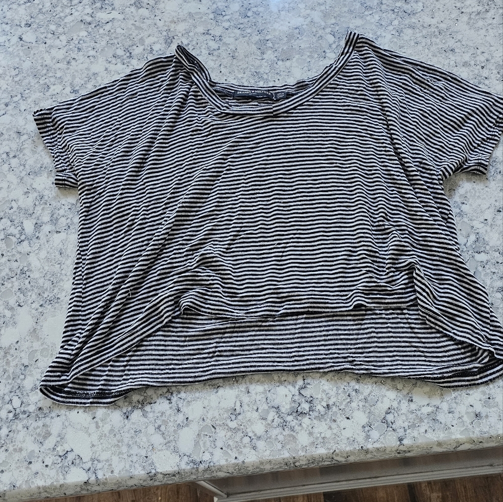Brandy Melville crop top